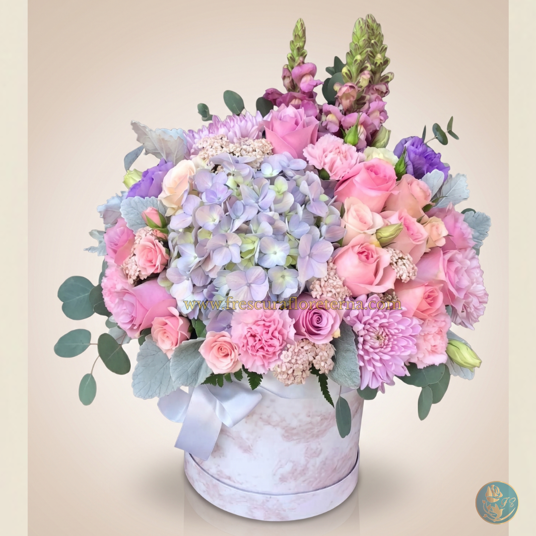 Box Floral Elegante con Rosas y Hortensias