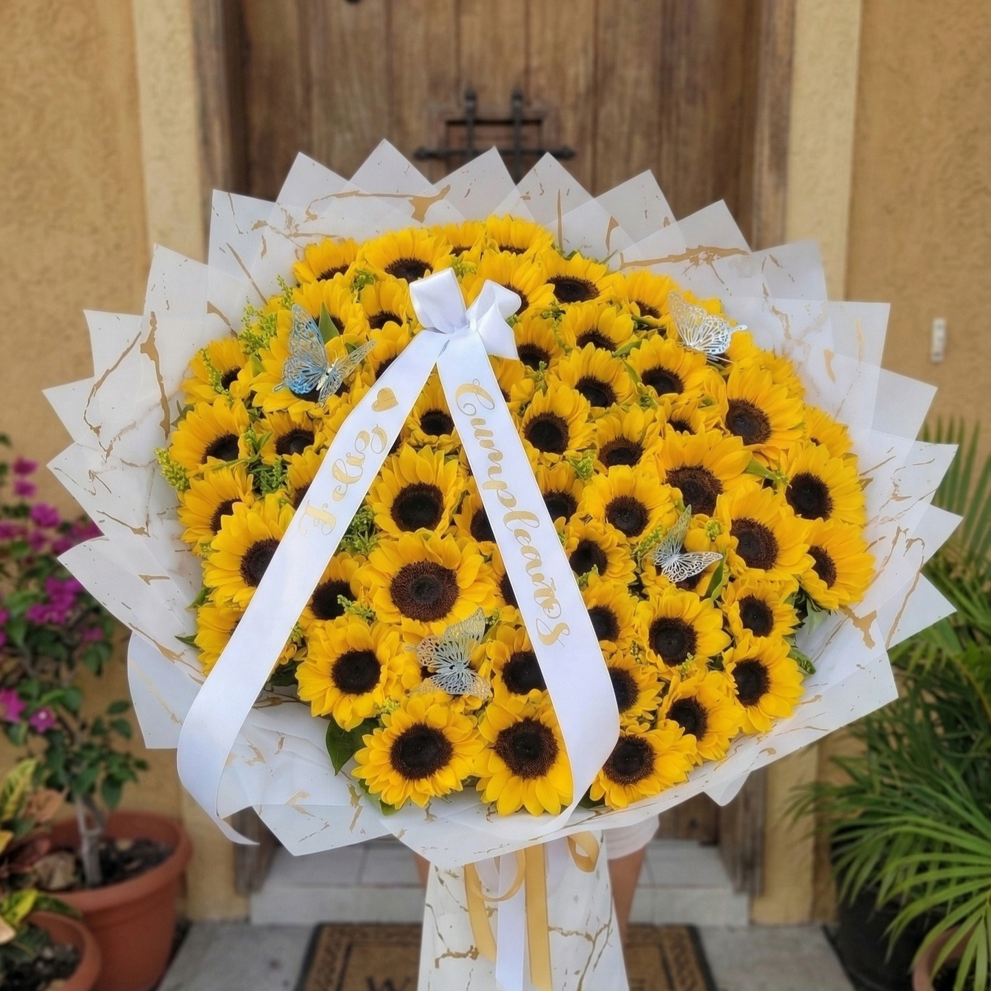 Exclusive Buchon Bouquet