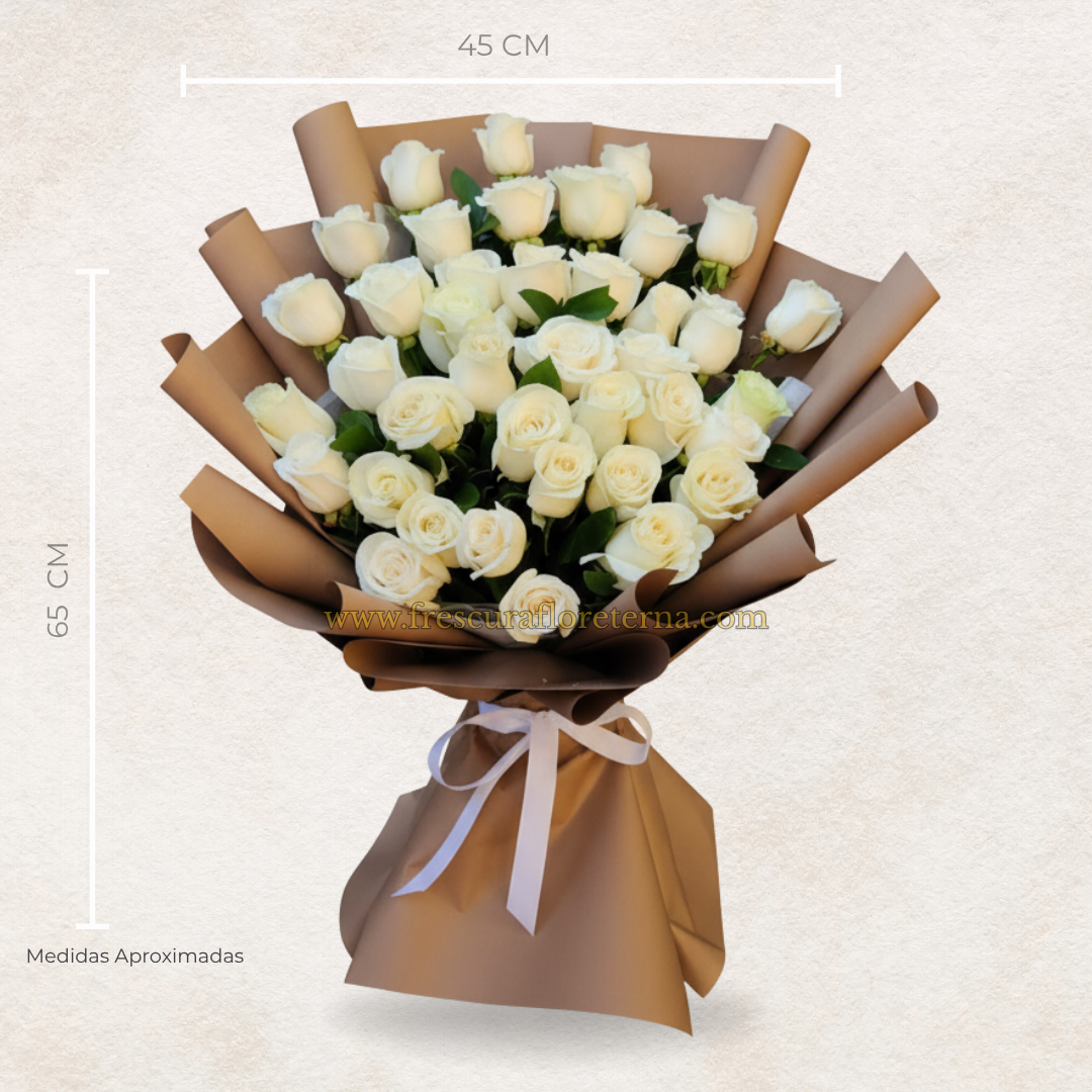 corenos elegante de 40 rosas blancas