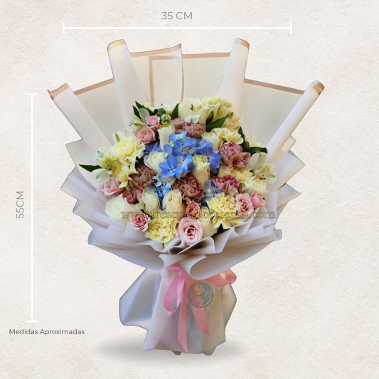 luxury de flores variadas y hortencia y astromelias